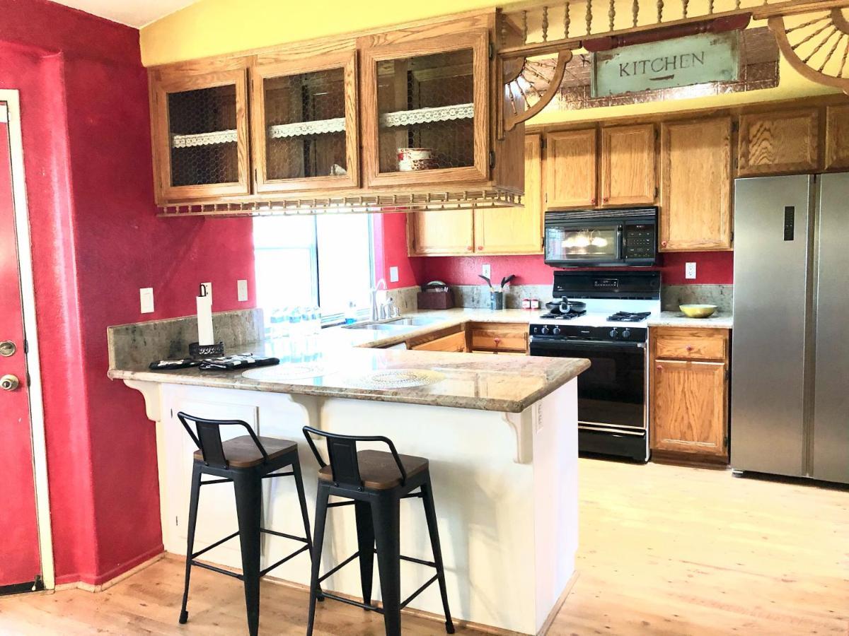 Vineyard Vista Suite With Tv And Private Bathroom 헤멧 외부 사진