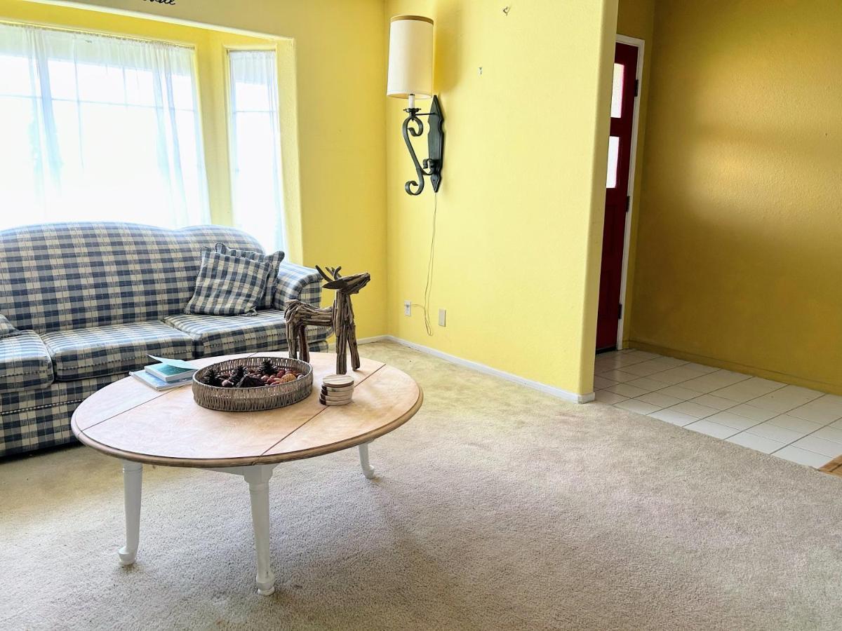 Vineyard Vista Suite With Tv And Private Bathroom 헤멧 외부 사진